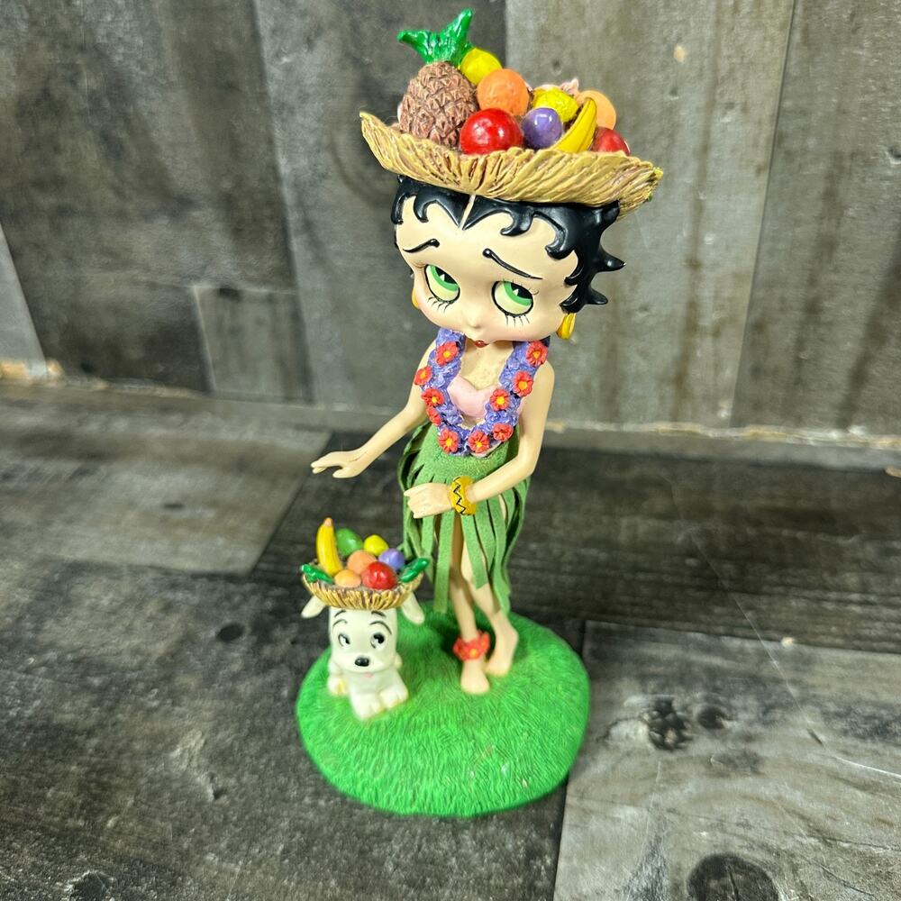 Danbury Mint Betty Boop “Hawaiian Holiday” 7” Collector Figurine